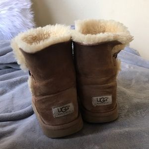 Chestnut UGGS